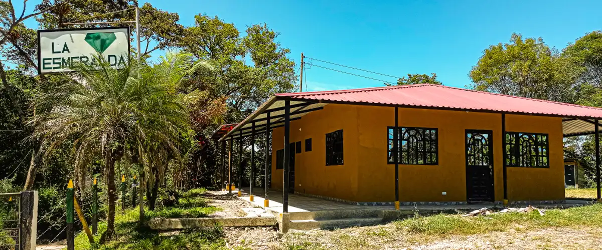 Casa de la Finca La Esmeralda, en La Botica, Quipile